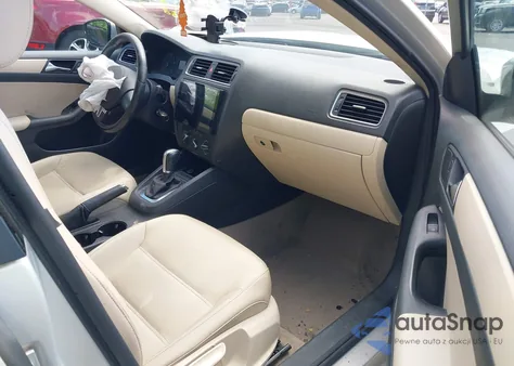 2011 Volkswagen Jetta 2.5L Se z USA, uszkodzony, nr VIN 3VWDZ7AJ1BM053407